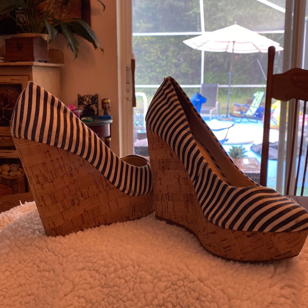 Blue and white striped platforms